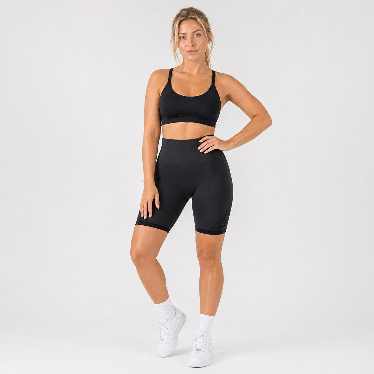 alt
Anti-cellulite-saumattomat shortsit – Gymfit