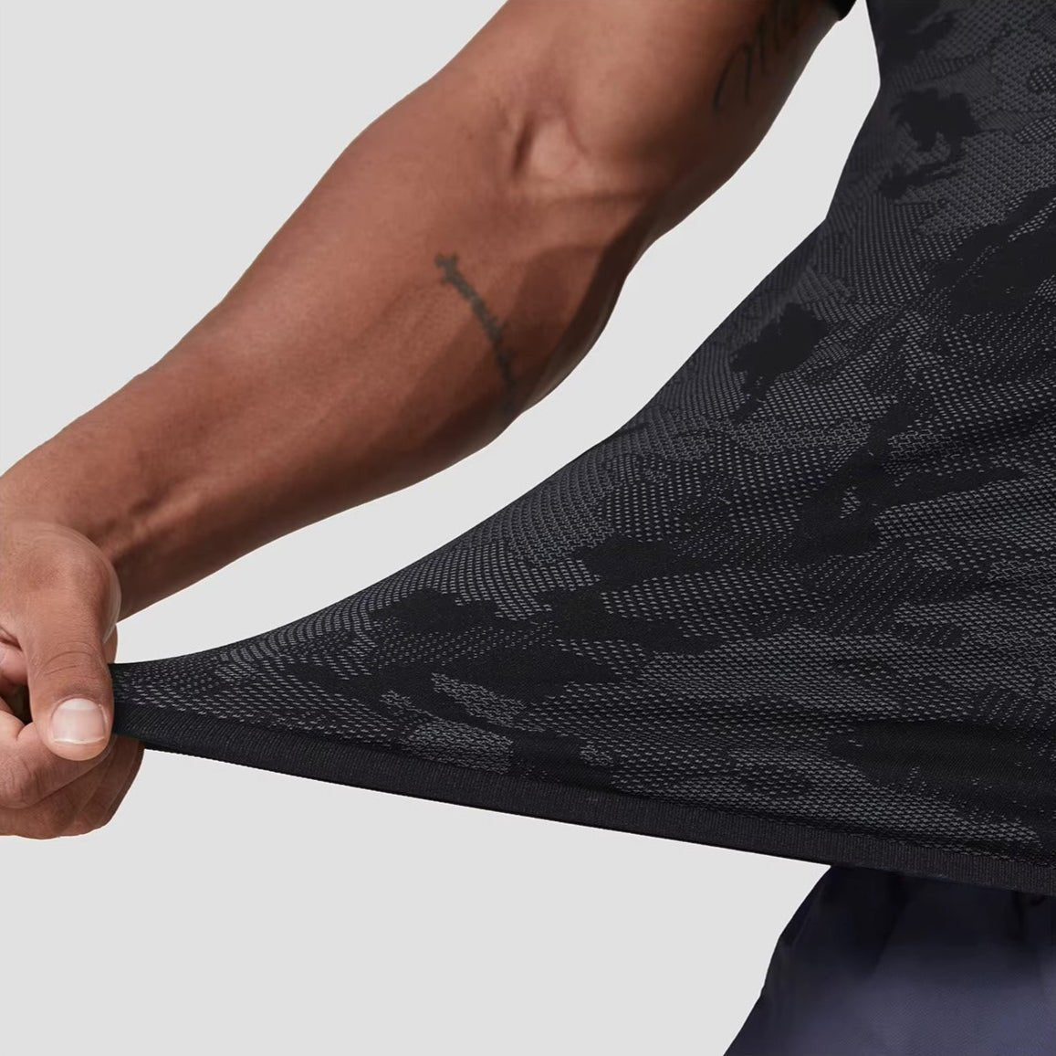 Seamless Camo Quick Dry T-shirt - Gymfit